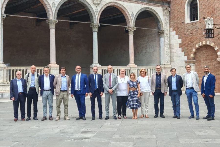 Province venete riunite a Verona: prima Assemblea del Presidente Pasini alla guida di UPI Veneto. Focus sulla Riforma regionale del Trasporto Pubblico Locale